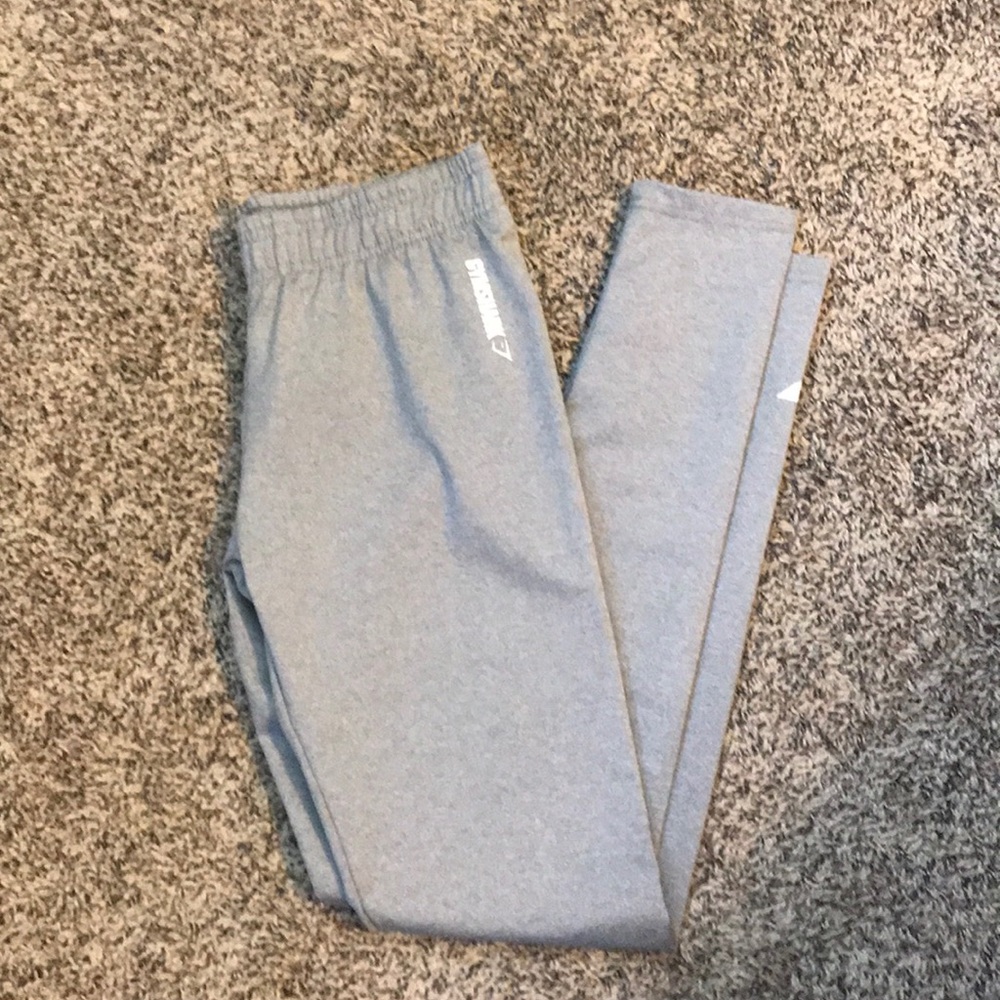Gym shark leggings